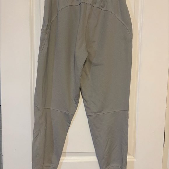 Lululemon Women’s Warm Down Jogger - Picture 3 of 4